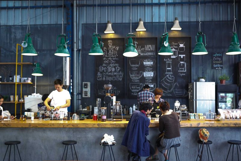 10 Tips Mengelola Operasional Bisnis Kafe Agar Tetap Efisien